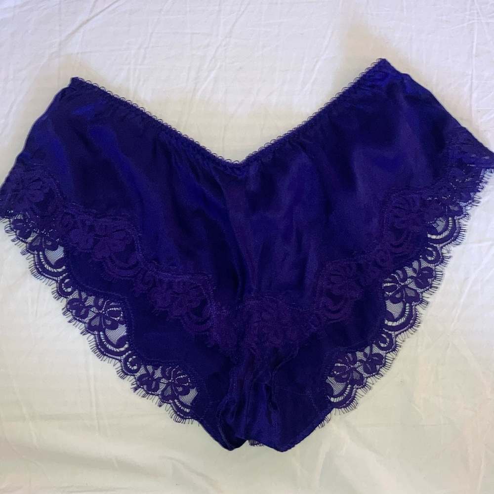 Badgley Mischka Silk Shorts Small